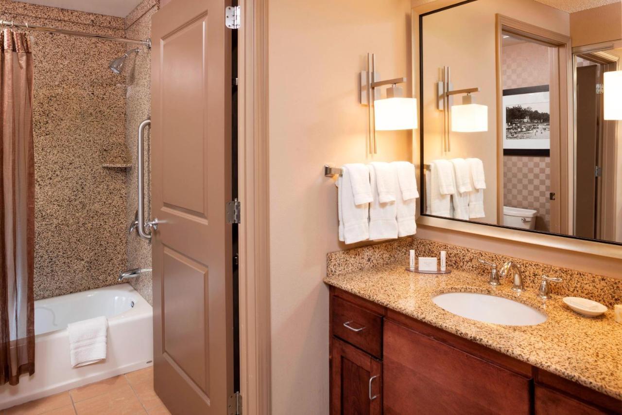 Residence Inn Minneapolis Plymouth Bagian luar foto