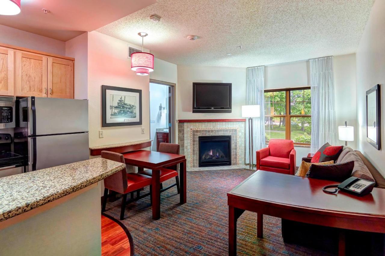 Residence Inn Minneapolis Plymouth Bagian luar foto